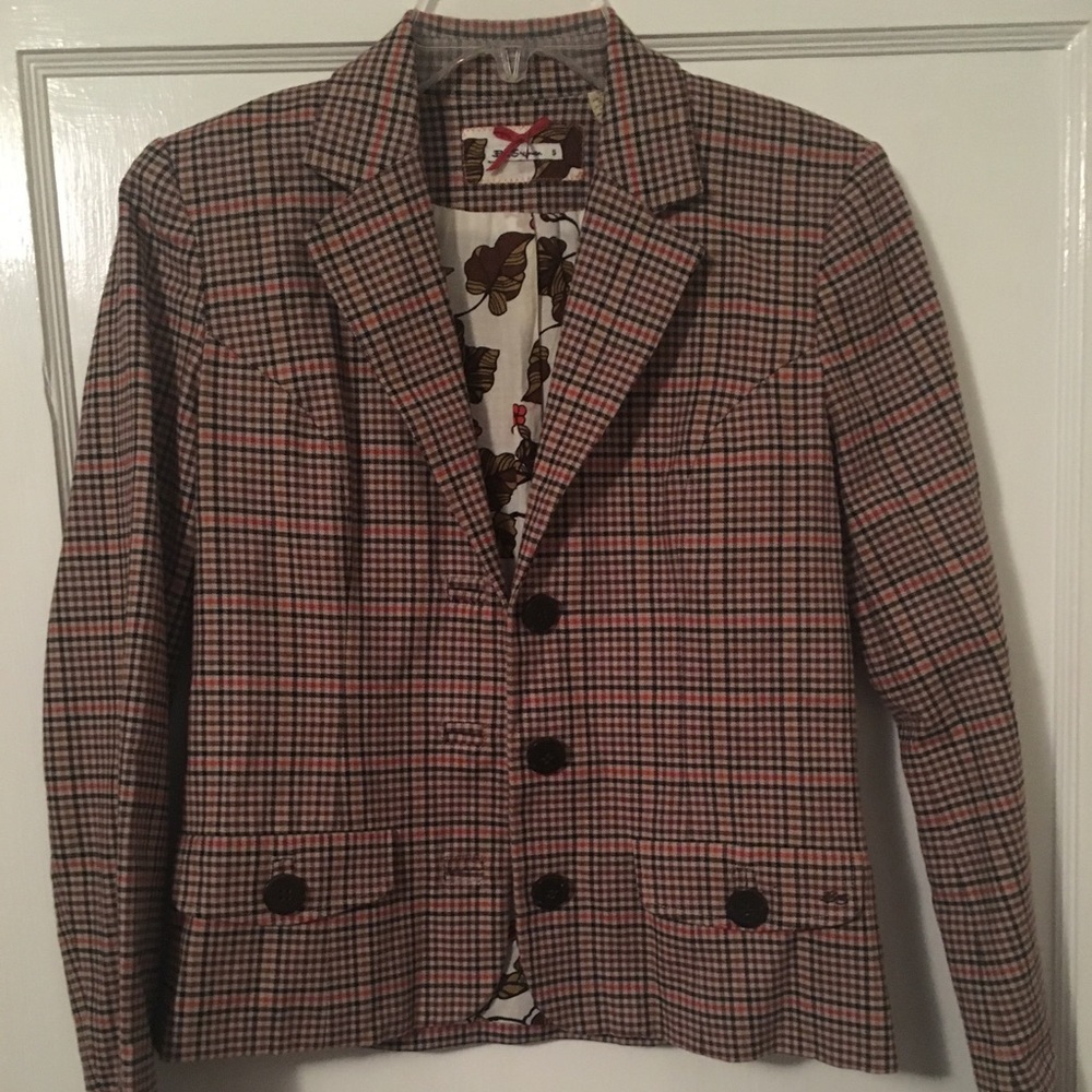Plaid jacket!
